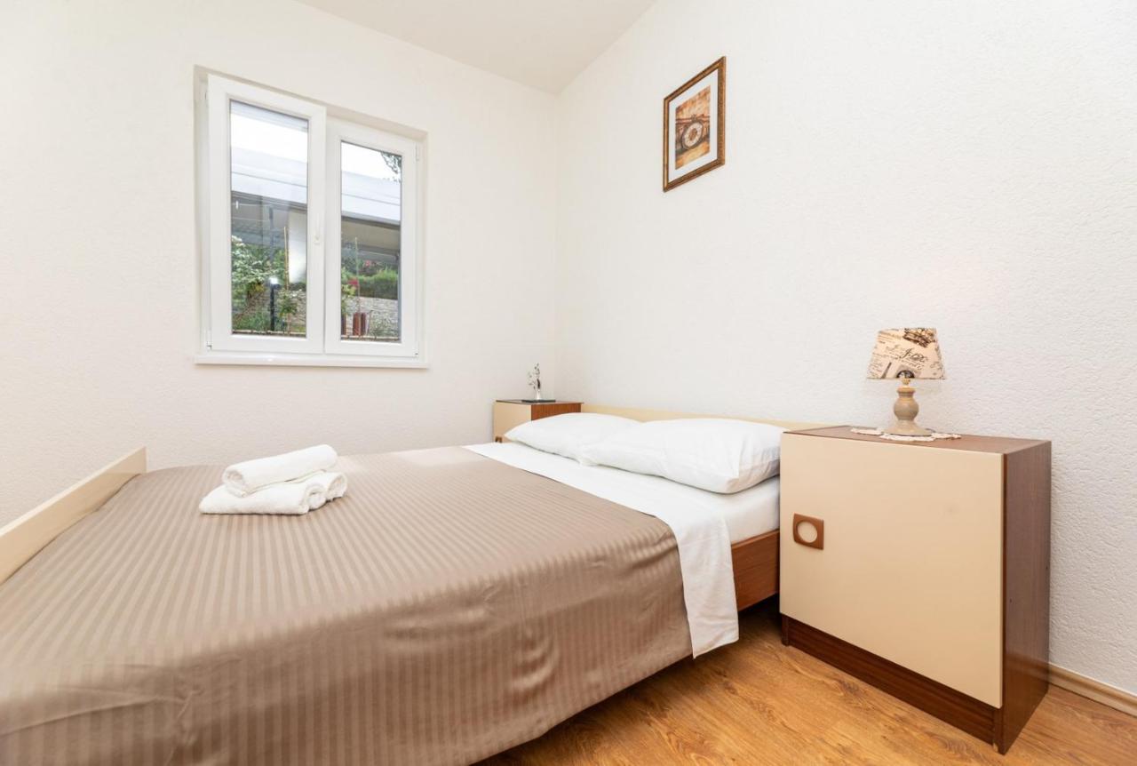 Apartmani Jasarevic Šilo Exterior foto