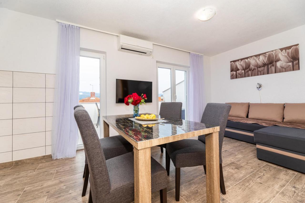 Apartmani Jasarevic Šilo Exterior foto